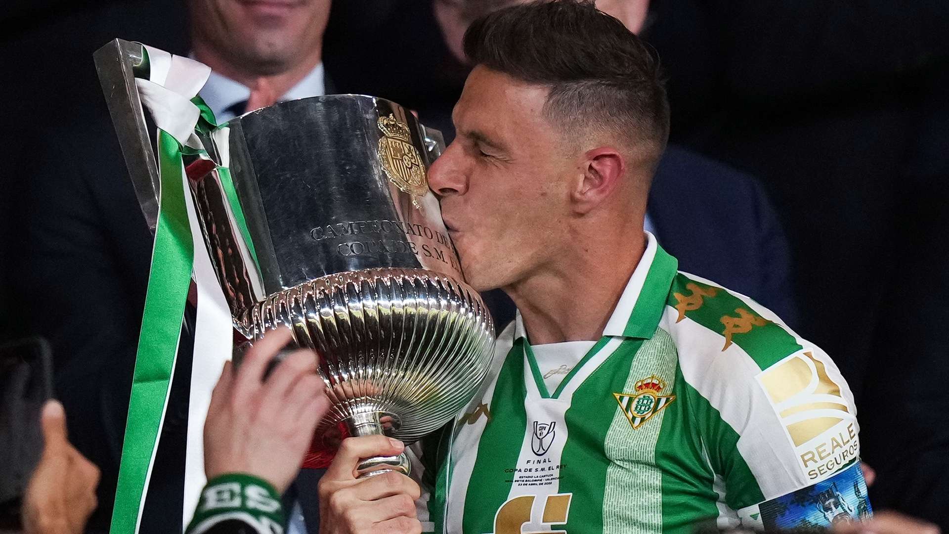 轻易选择离 轻易选择离