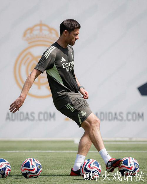 亨利:皇马应该相信阿隆索,上任半年就下课那太 亨利:皇马应该相信阿隆索,上任半年就下课那太