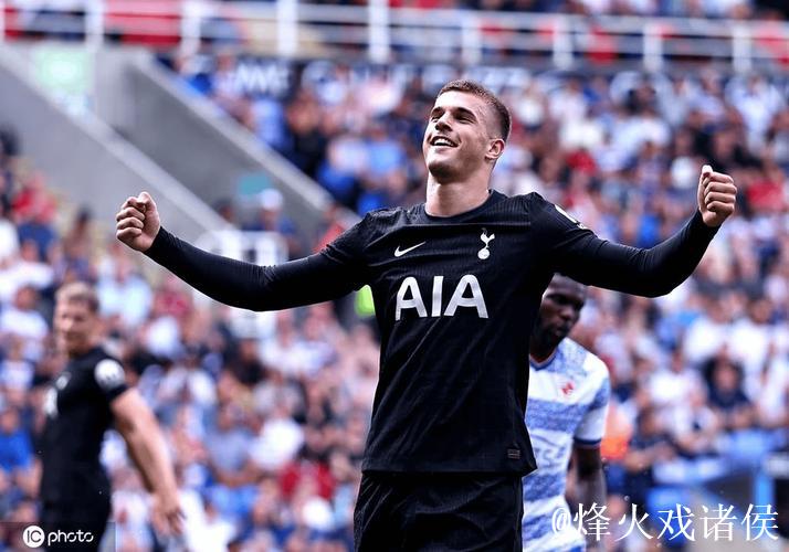 英媒：热刺仍将沃顿列为引援目标，弗兰克希望完成这笔转会