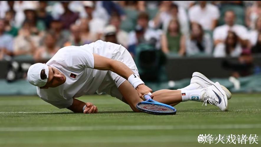 费迪南德:疯狂的比赛!站在防守球员的角度我肯定会崩溃 费迪南德:疯狂的比赛!站在防守球员的角度我肯定会崩溃