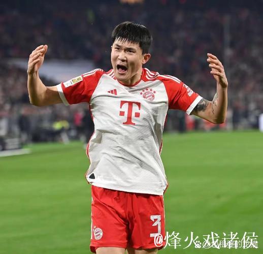 那不勒斯官宣金玟哉加盟,支付2000万欧元完成买断 那不勒斯官宣金玟哉加盟,支付2000万欧元完成买断